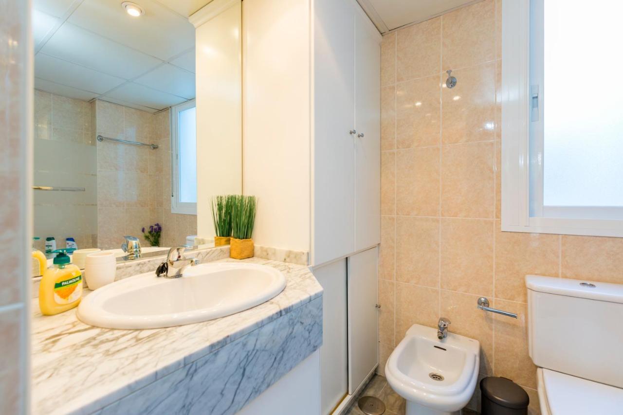 4 Bedroom Apartment In Puerto Banus 150 Meters From The Beach マルベーリャ エクステリア 写真