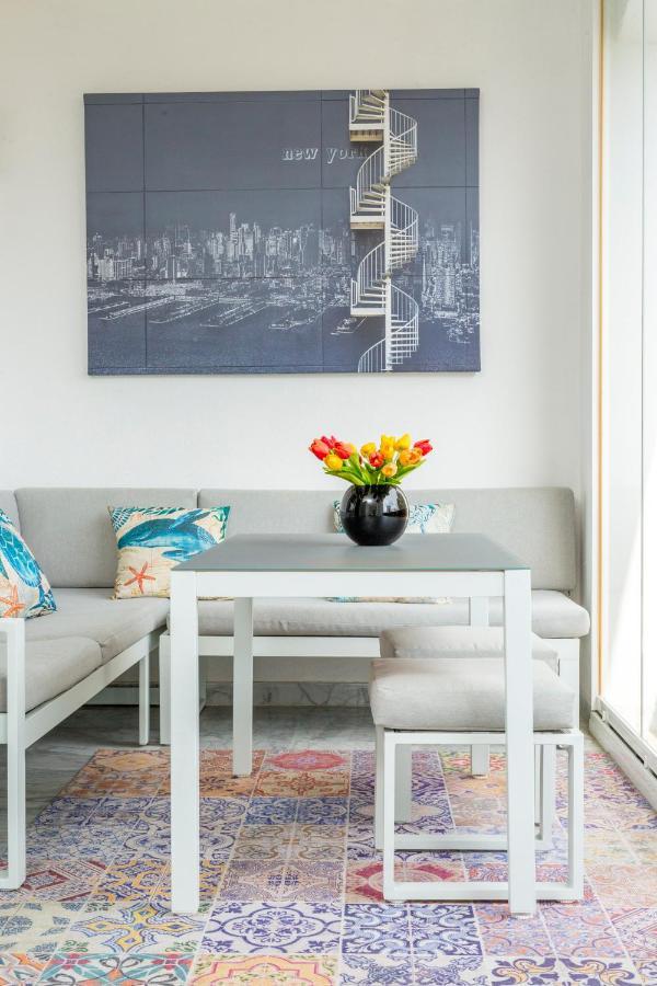 4 Bedroom Apartment In Puerto Banus 150 Meters From The Beach マルベーリャ エクステリア 写真