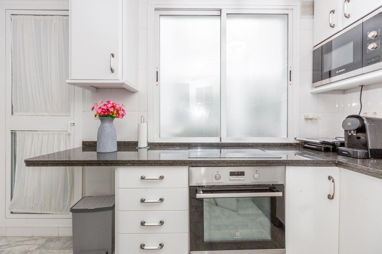 4 Bedroom Apartment In Puerto Banus 150 Meters From The Beach マルベーリャ エクステリア 写真
