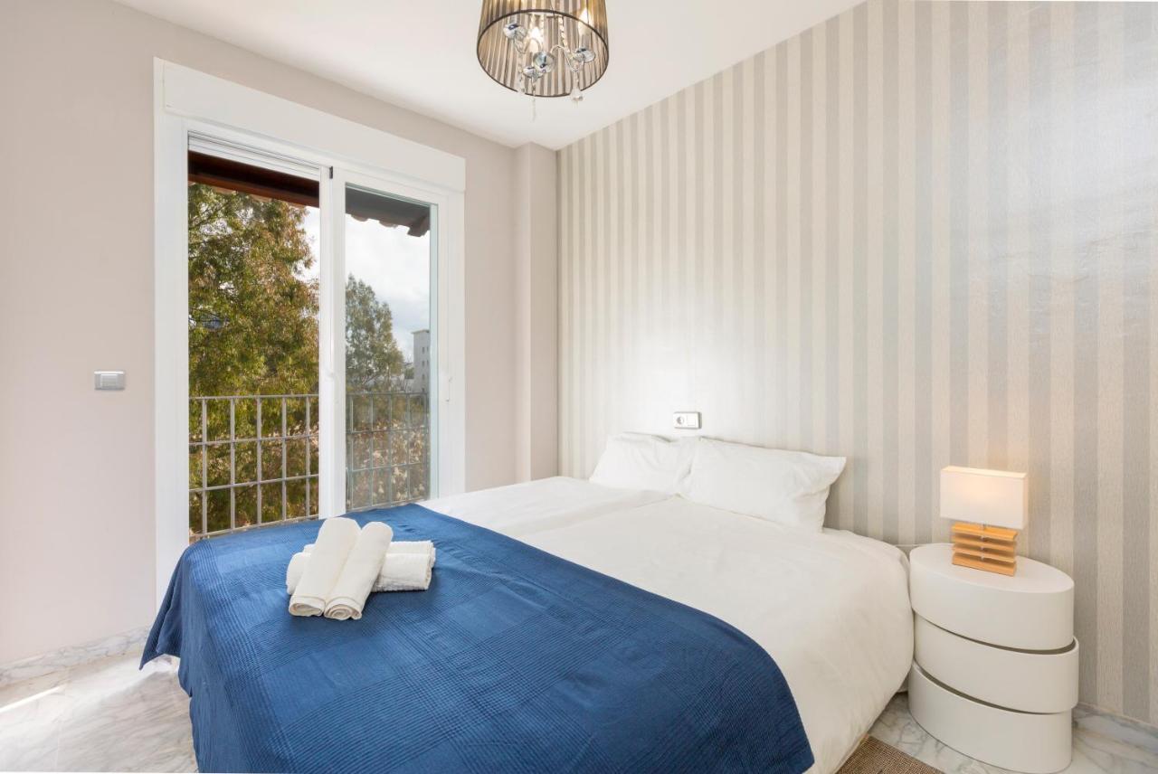 4 Bedroom Apartment In Puerto Banus 150 Meters From The Beach マルベーリャ エクステリア 写真